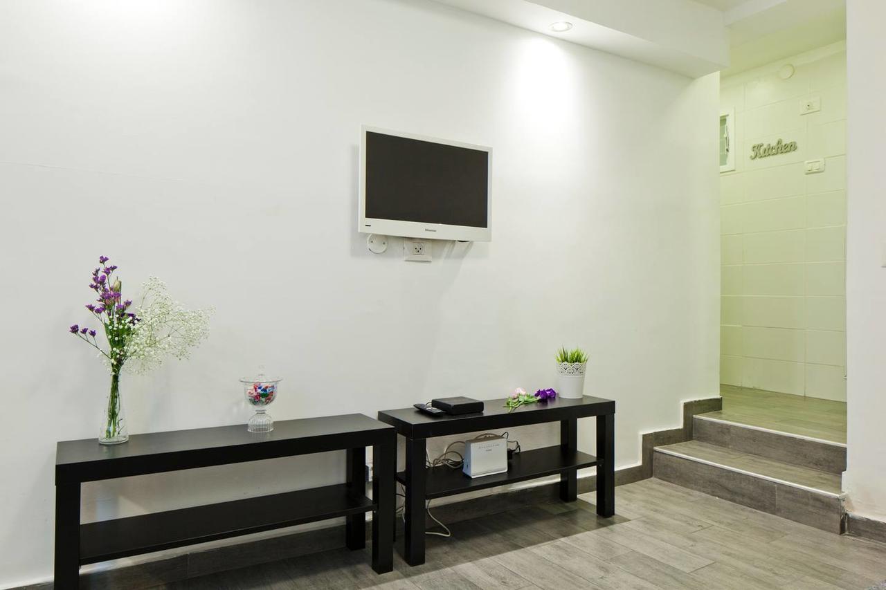 Stunning Studio By The Beach Тел Авив Екстериор снимка